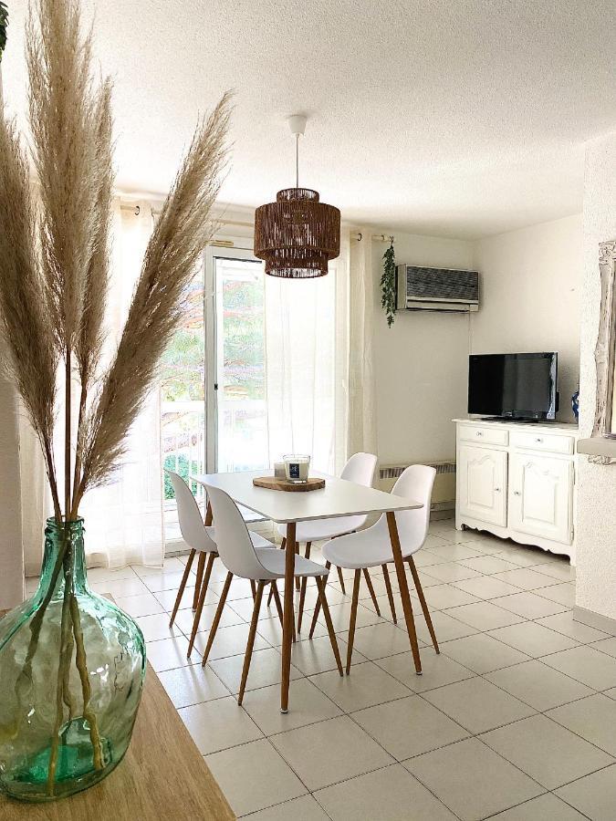 Superbe Appartement Cosy Vue Mer Pieds Dans L'Eau Cavalaire-sur-Mer Kültér fotó