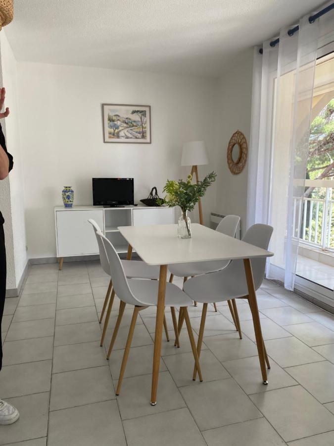 Superbe Appartement Cosy Vue Mer Pieds Dans L'Eau Cavalaire-sur-Mer Kültér fotó